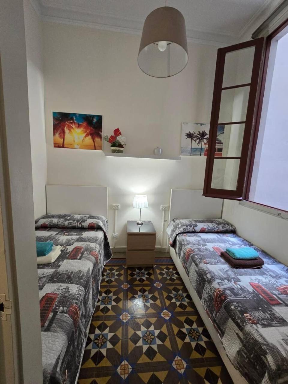 برشلونة Rooms Rumila المظهر الخارجي الصورة