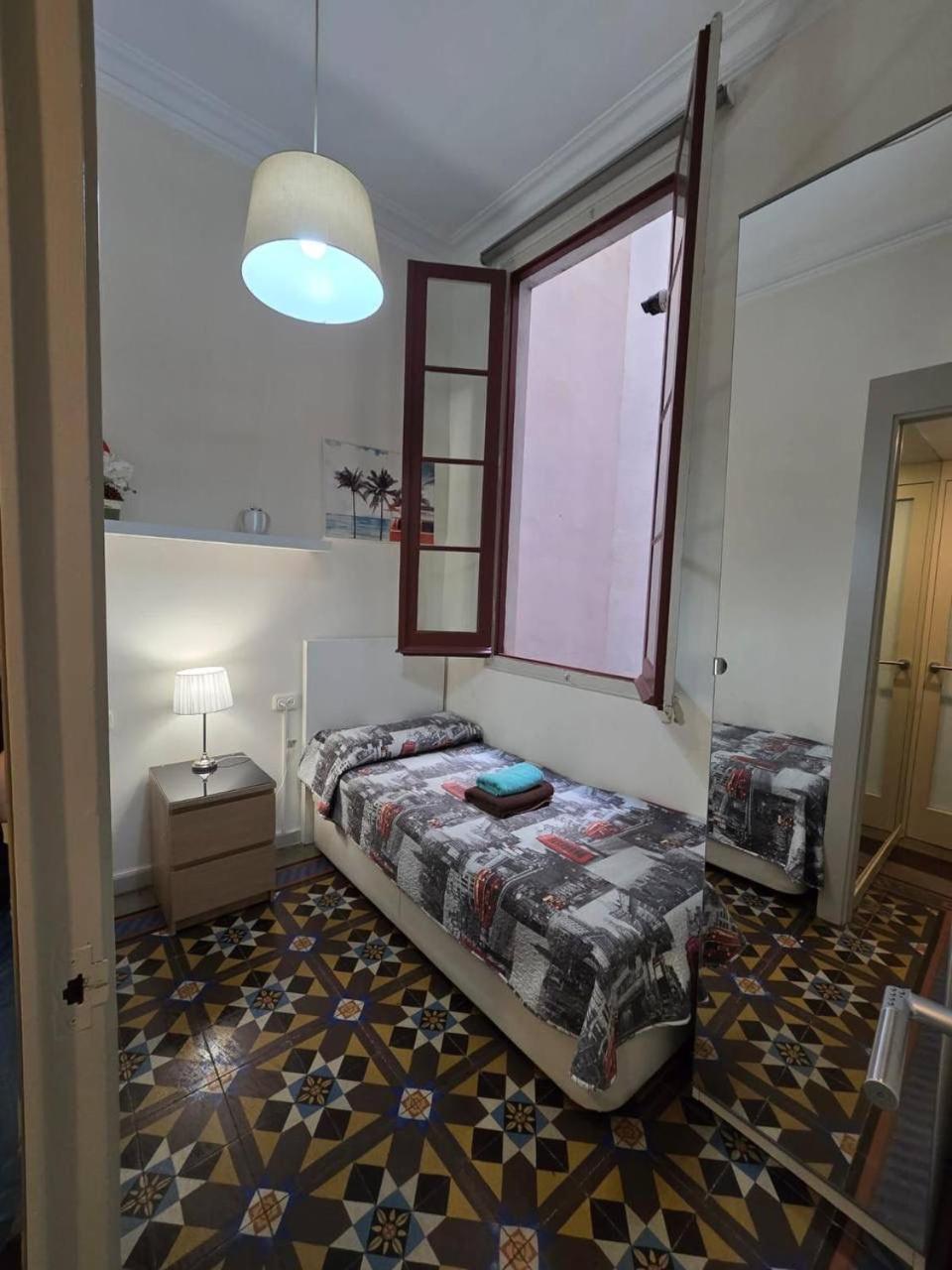 برشلونة Rooms Rumila المظهر الخارجي الصورة